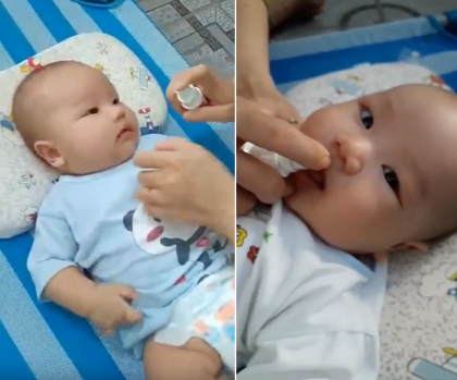 Bé 3 tháng tuổi chuyện trò í ới với mẹ trước khi xịt Dimao