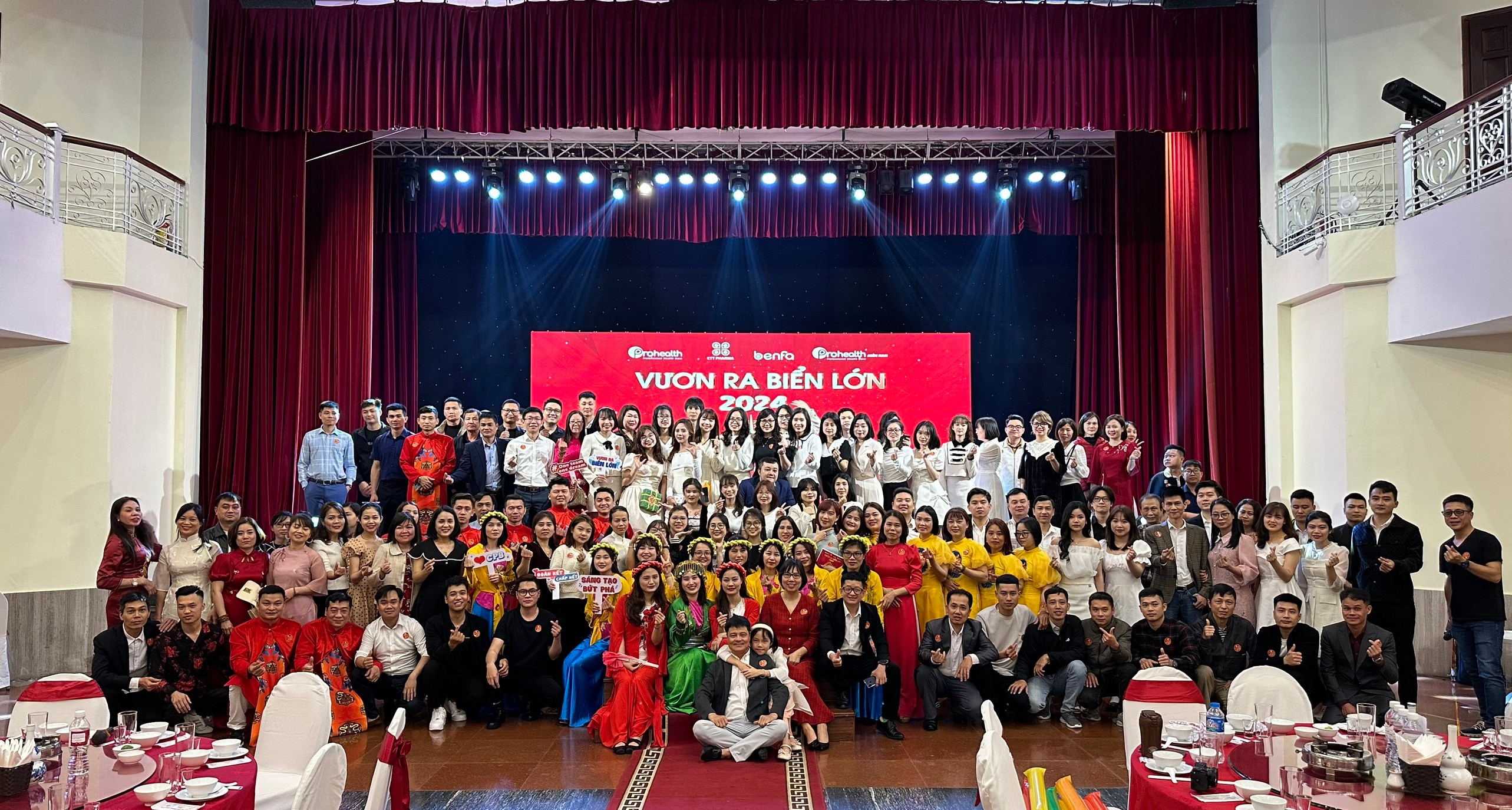 Du xuân 2024: CPB nâng cao tinh thần 